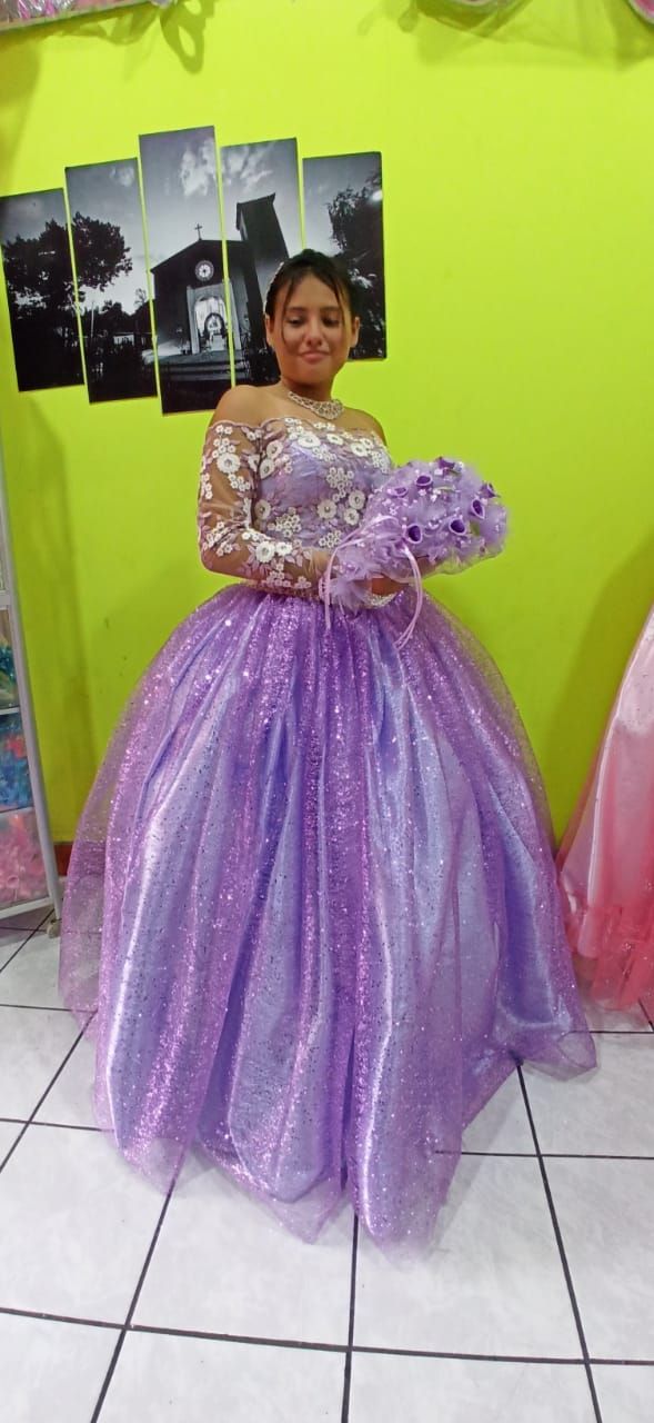 vestido de quinceañera color morado 
