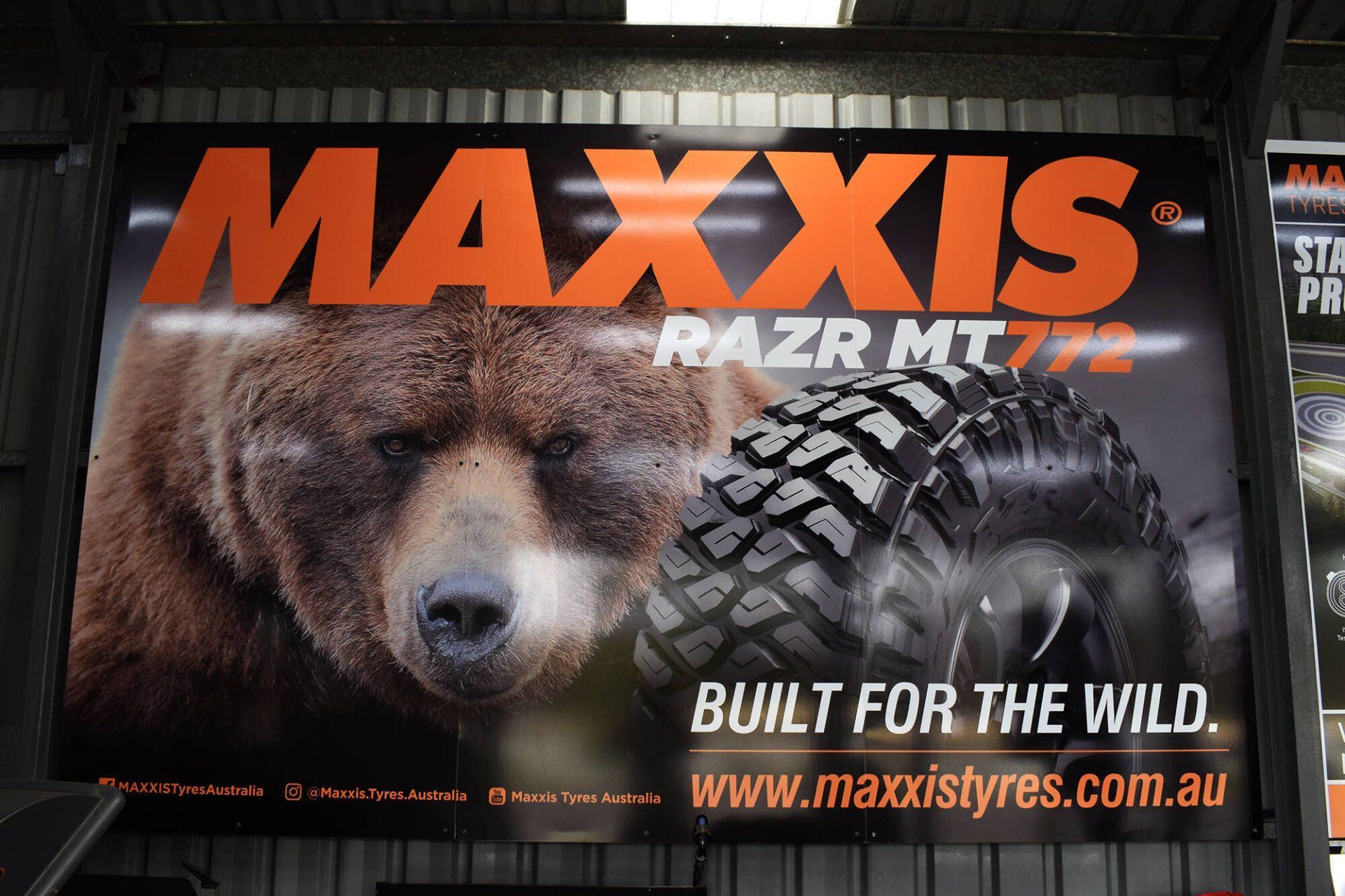 maxxis+razr+mt772