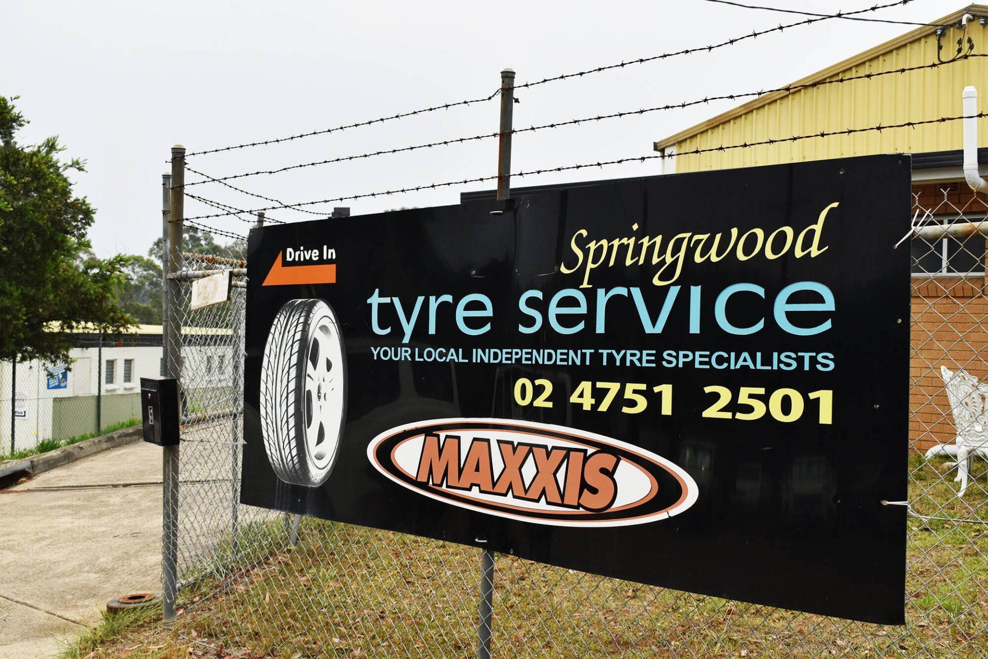 springwood+tyre+service+front+shop