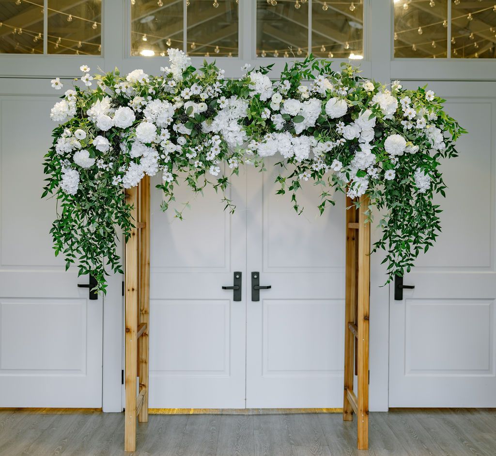 9ft Rustic Wooden Sola Arch