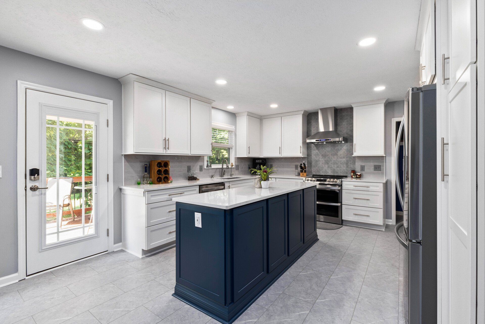Kitchen Cabinet Installation