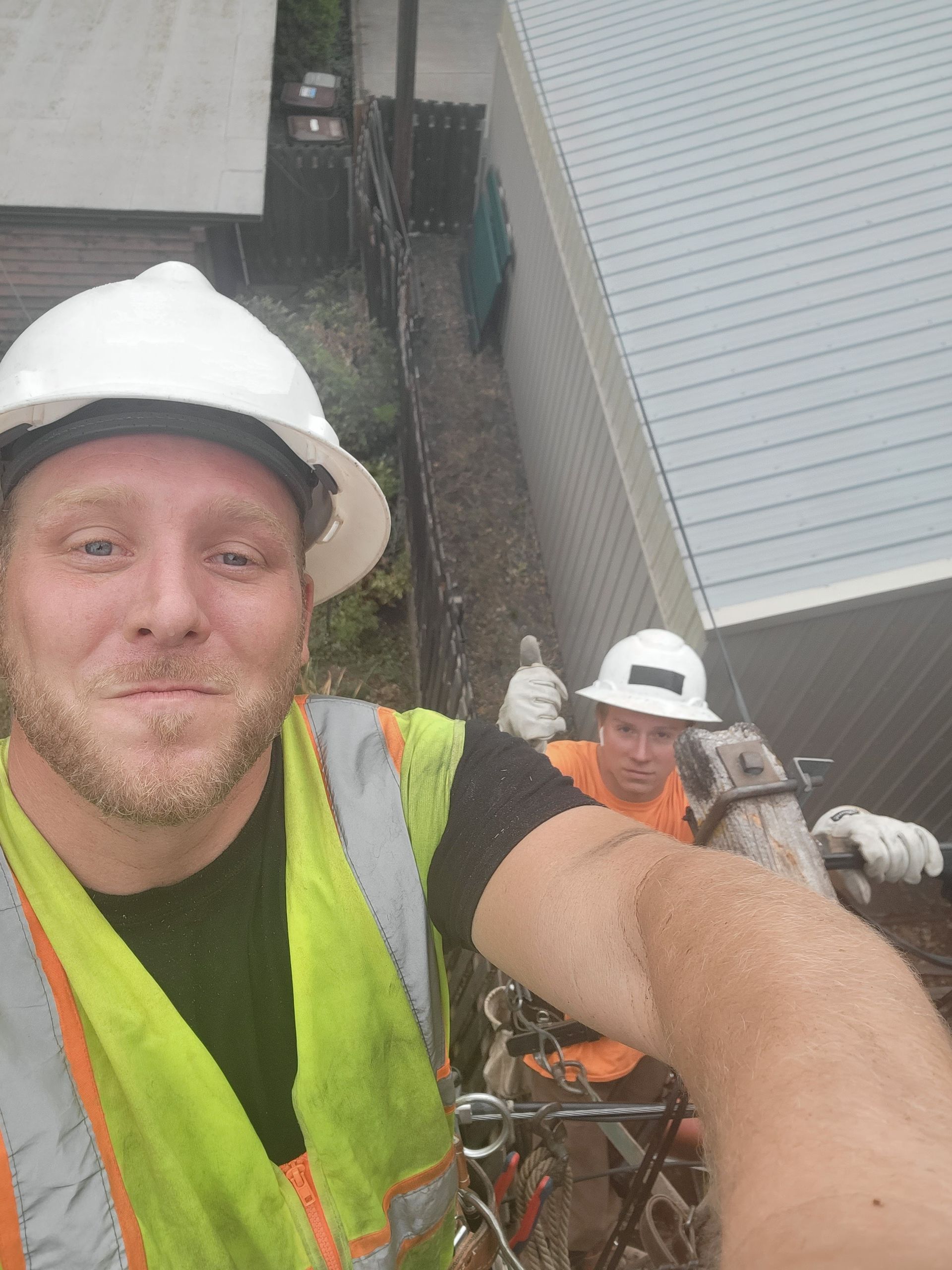 Grover Construction LLC workers preparing for a project in Grants Pass, OR