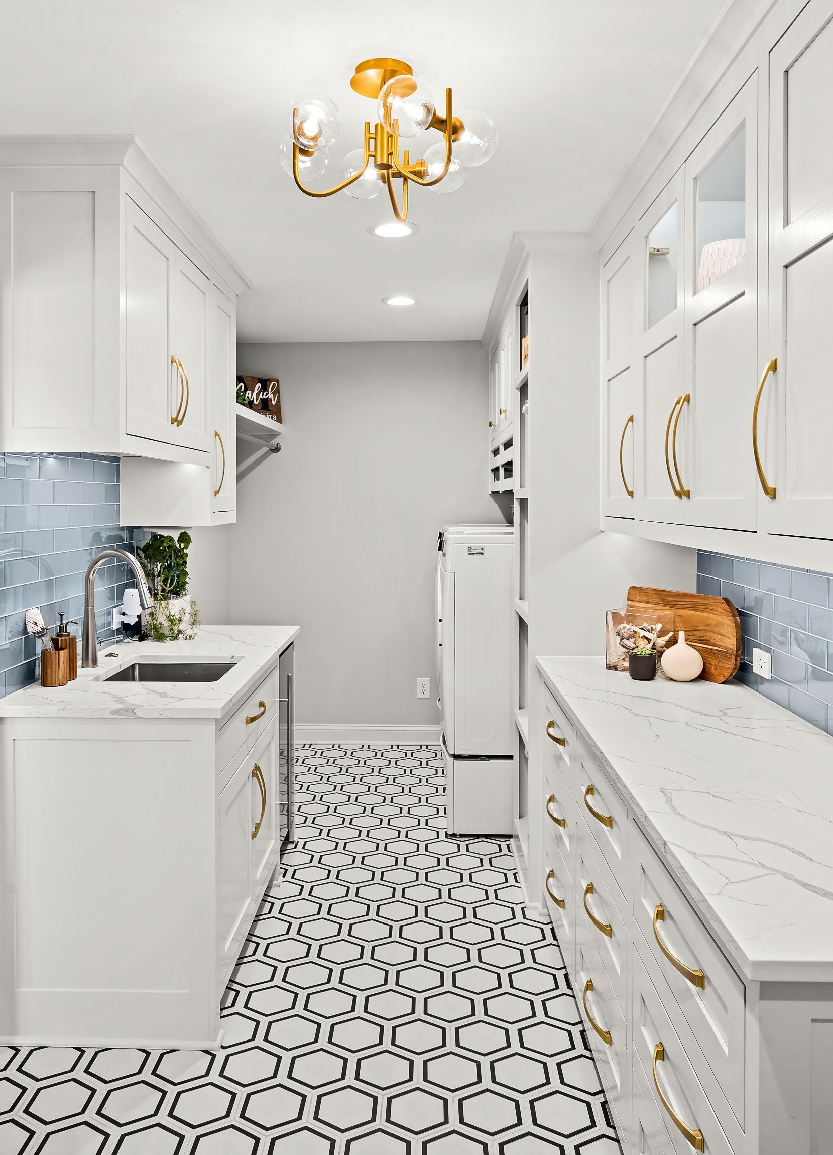 Remodeled kitchen with tile by Gartman Remodeling in Kansas City