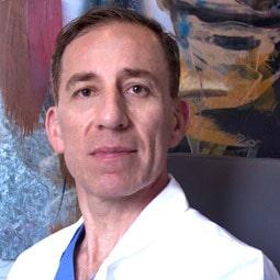 DR. ROBERTO HERNÁNDEZ PEÑA