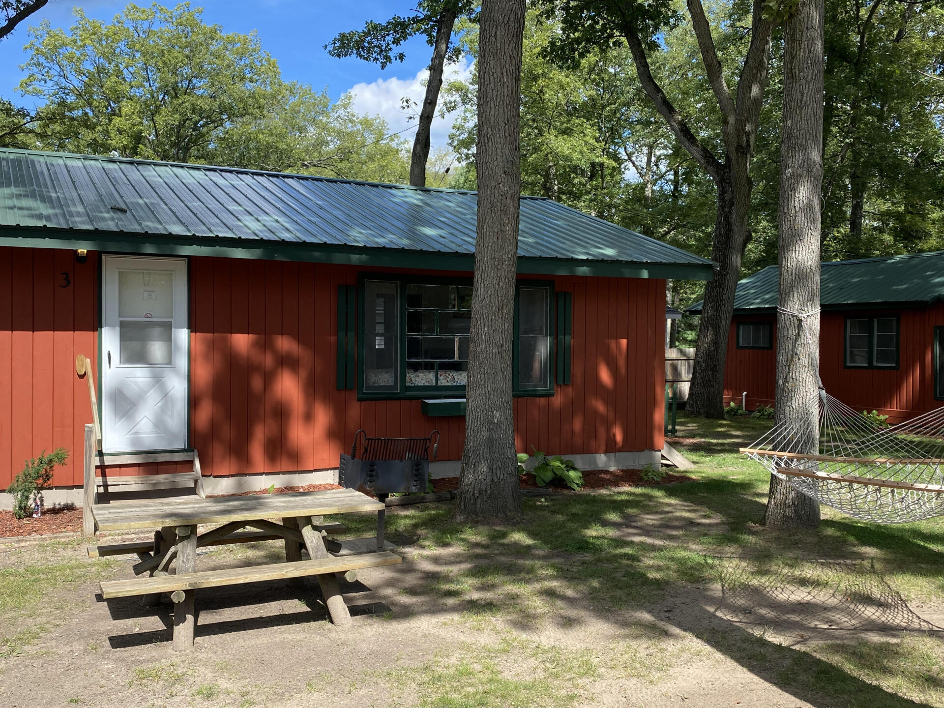 COZY CABINS JOSE LAKE STORE & RESORT