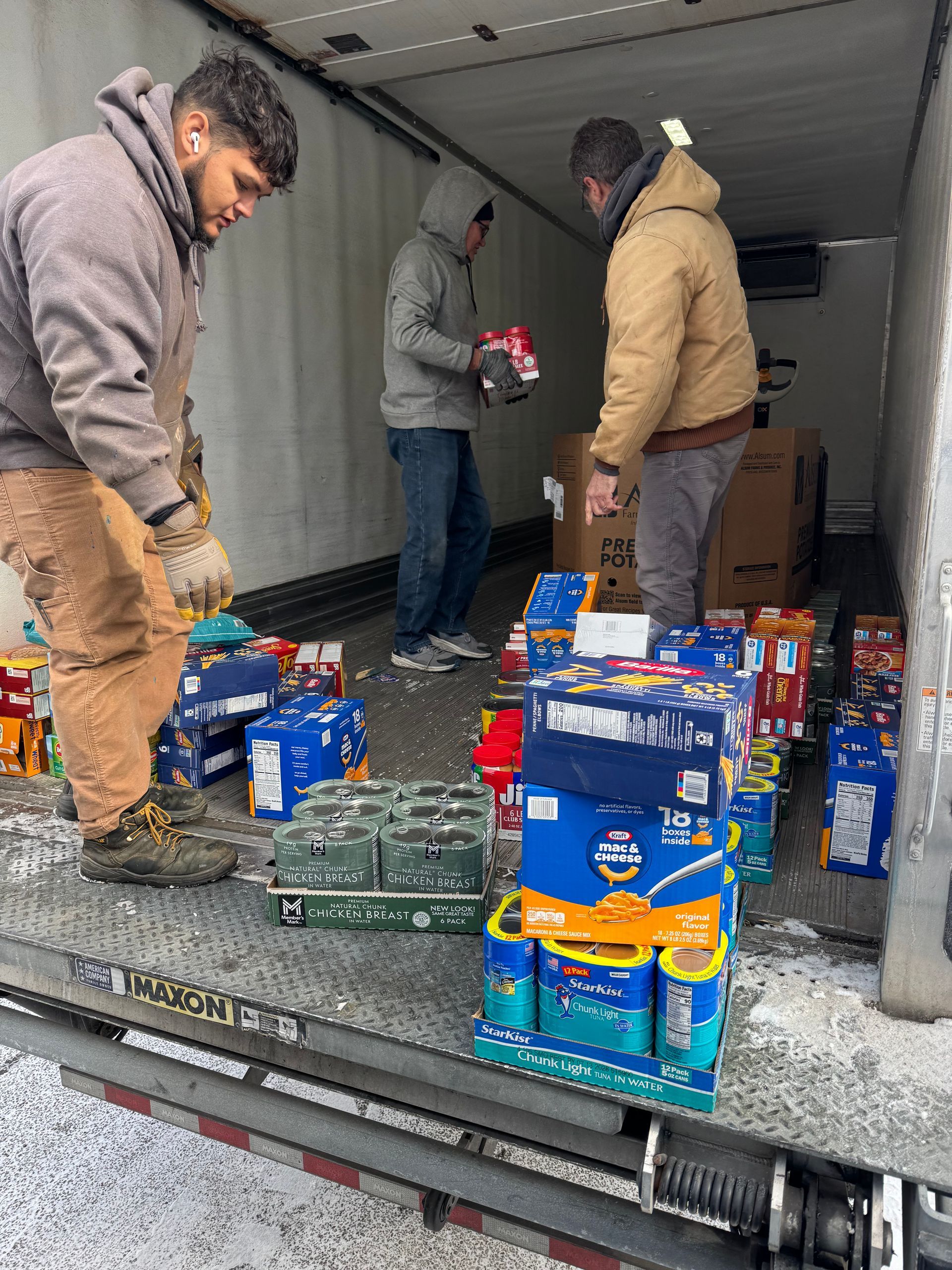 Maurer wells' first annual food drive