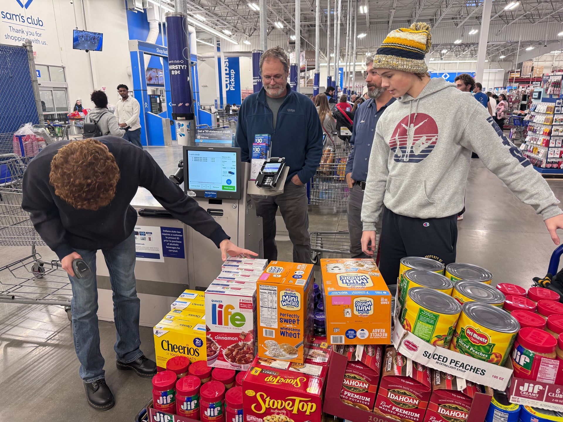 Maurer wells' first annual food drive