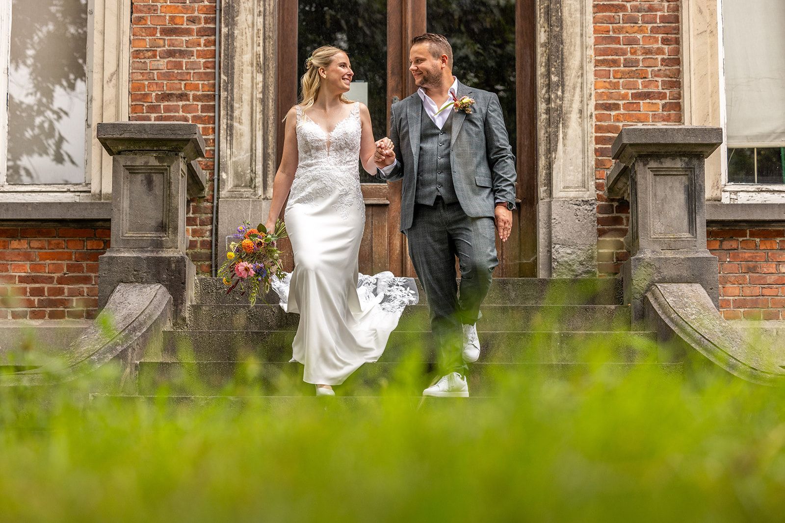 Huwelijk van Mieke en Nick in Gentbrugge met een romantische fotoshoot in het Liedemeerspark