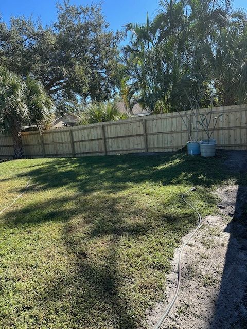 Shadowbox fence