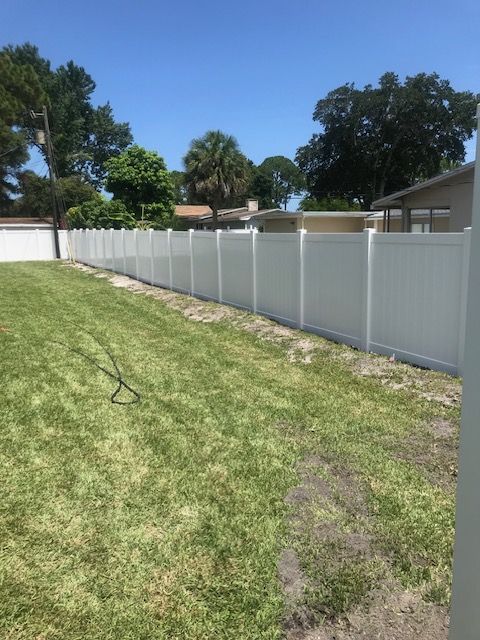 Durable Vinyl fence