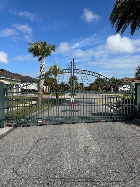 Aluminum fencing