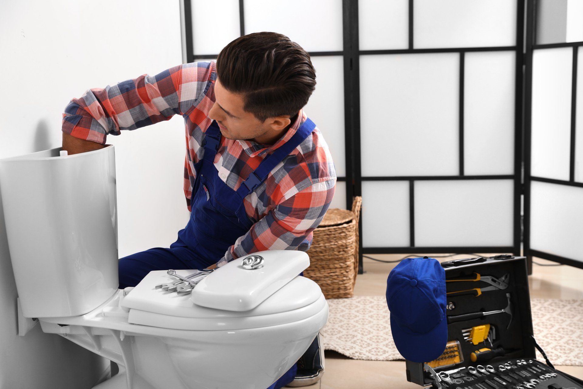 Toilet Installation, Toilet Replacement in Tennessee