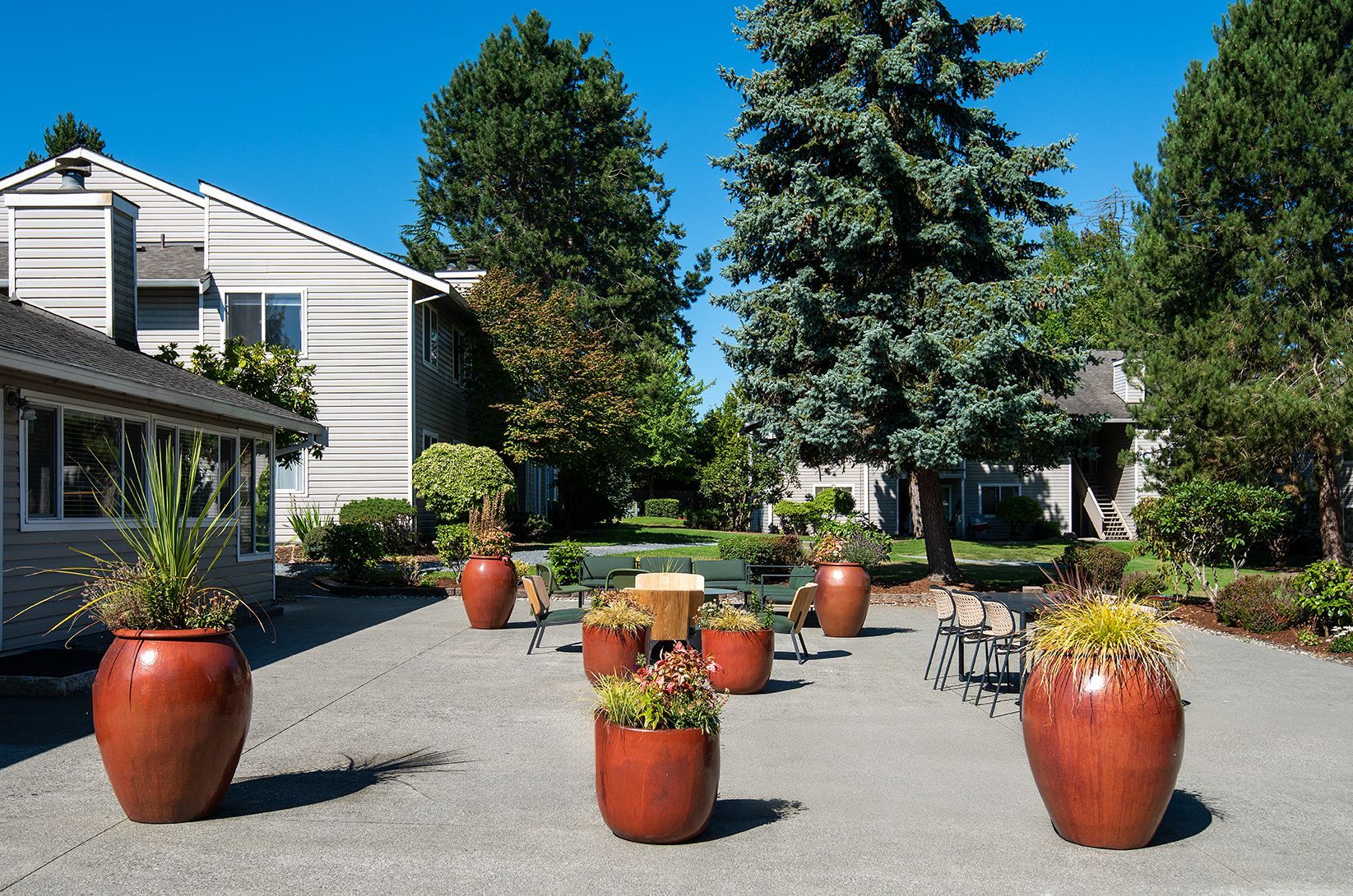 Glenbrook Courtyard