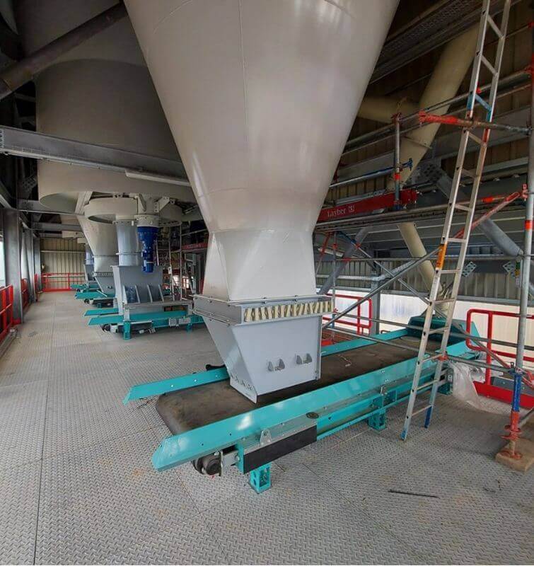 Cementa dzirnavas un silosa ēka