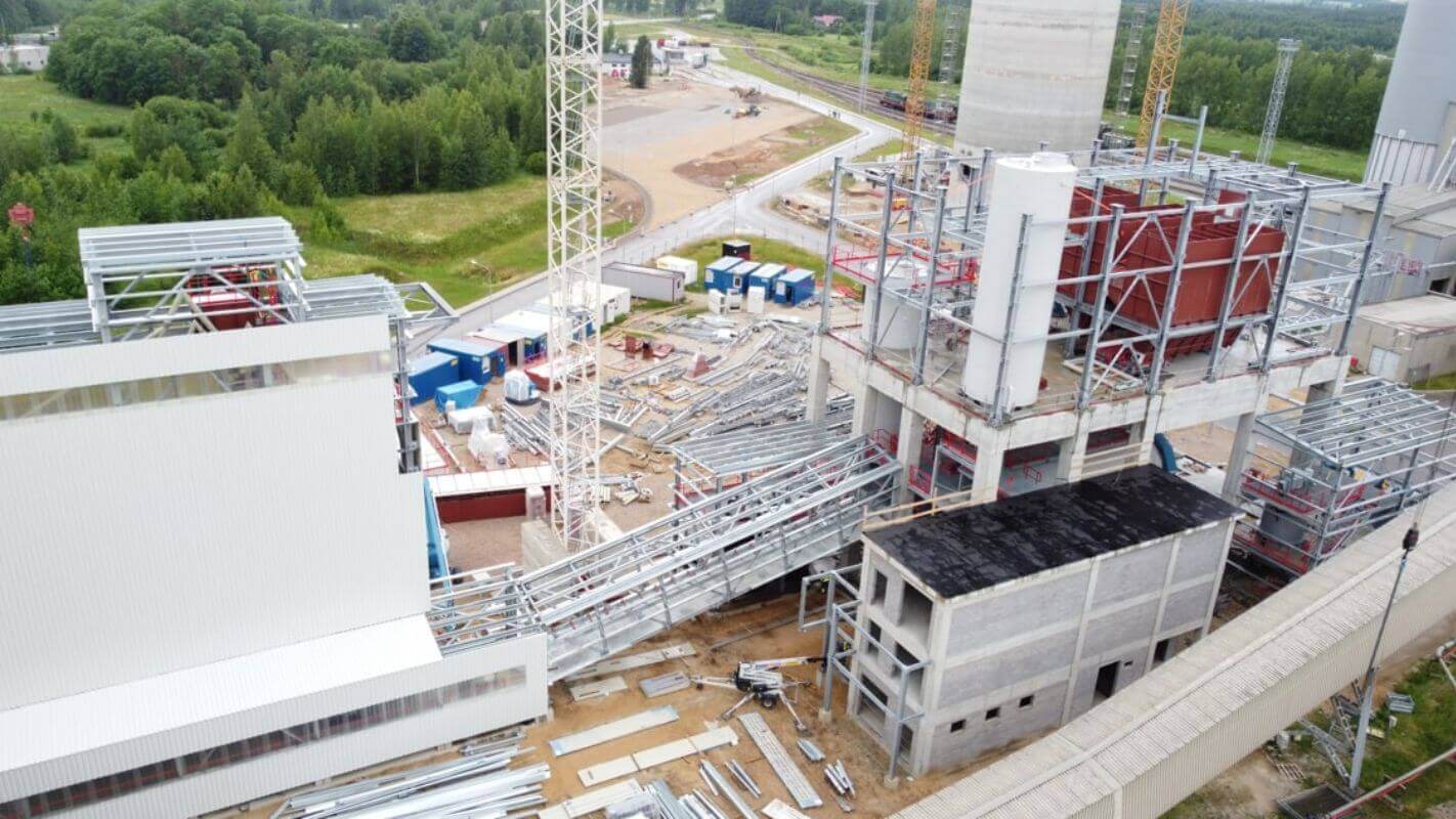 Cementa dzirnavas un silosa ēka