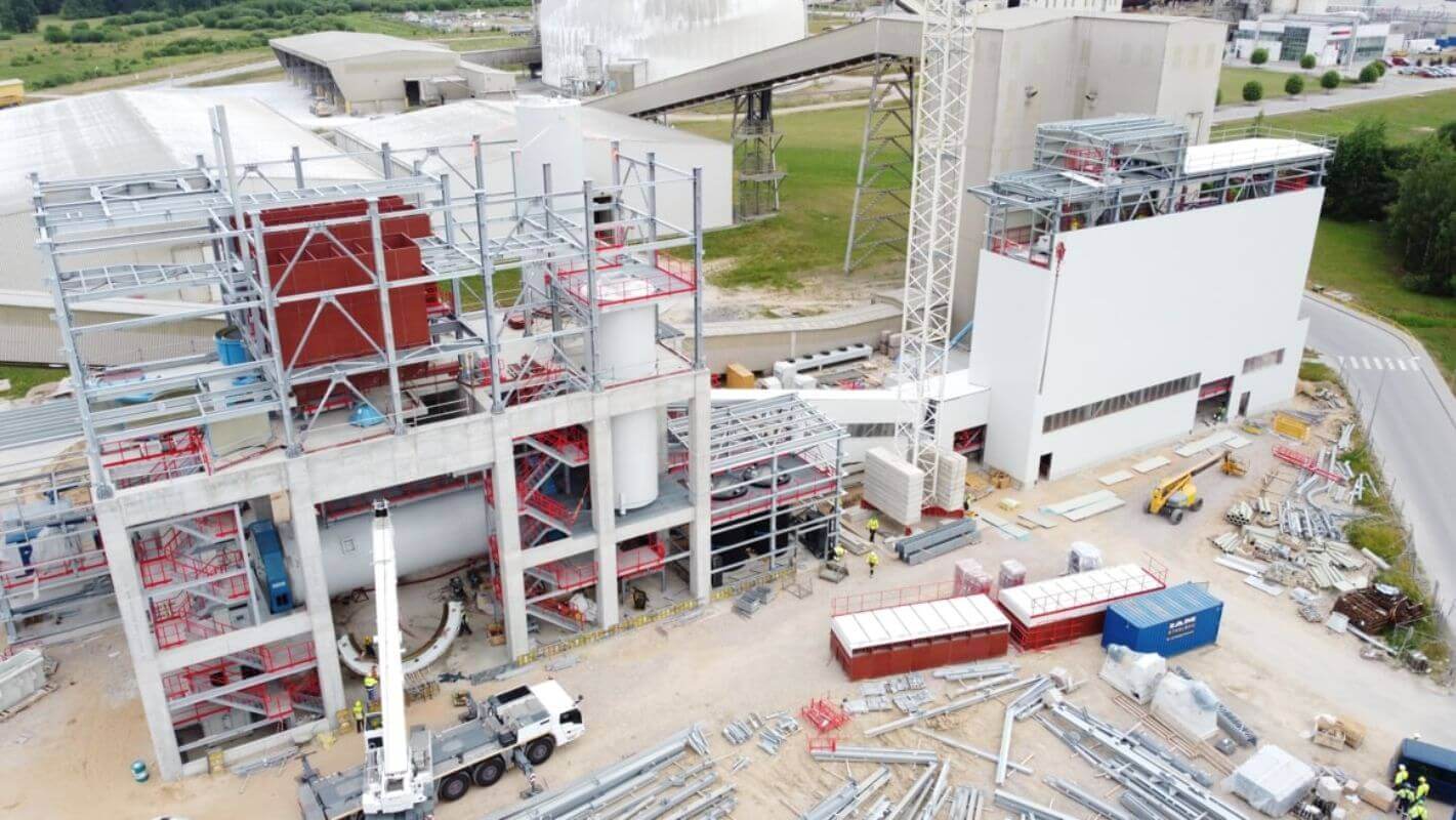 Cementa dzirnavas un silosa ēka