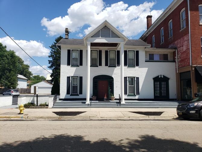 Front Exterior view of Brough Funeral Home in Miamisburg, OH