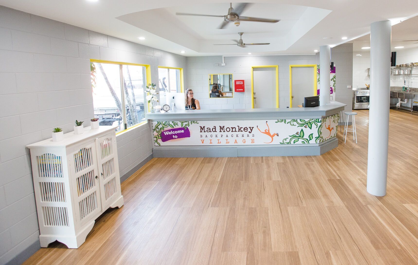 MAD MONKEY VILLAGE CAIRNS