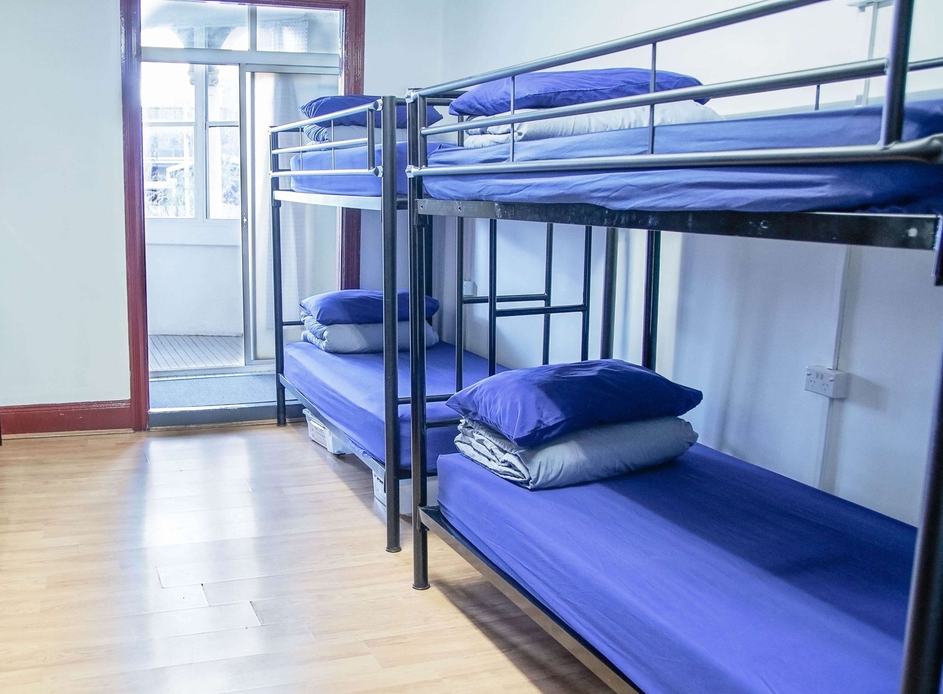 SPACIOUS & CLEAN DORM ROOMS