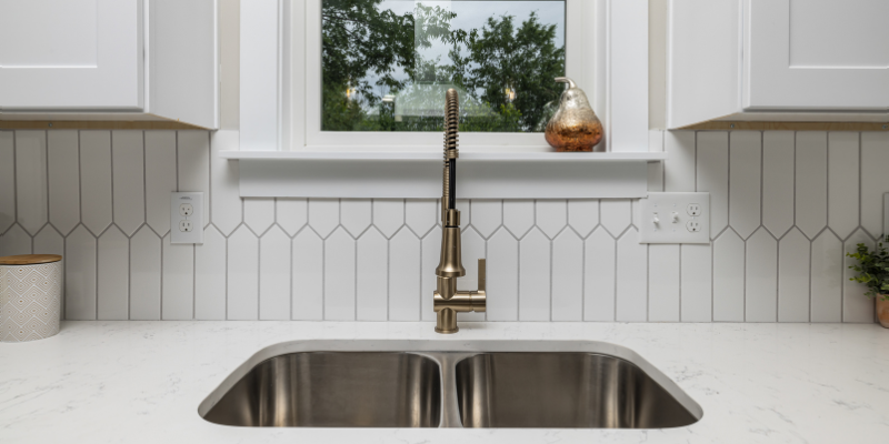 Can I Replace a Kitchen Sink Without Changing the Countertop?