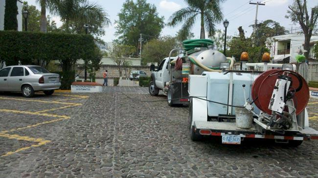​DESAZOLVES PROFESIONALES DE QUERÉTARO - Bajadas