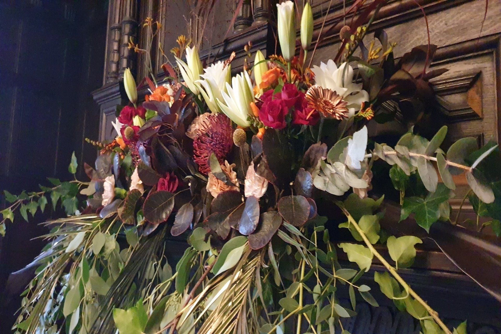 gothic wedding flowers