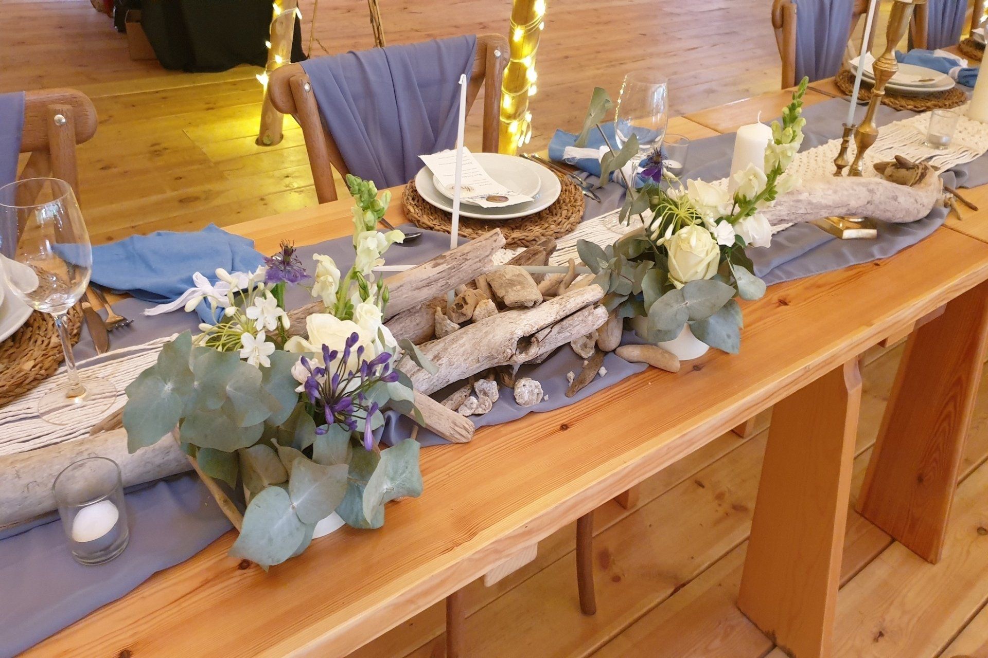 simple wedding flowers