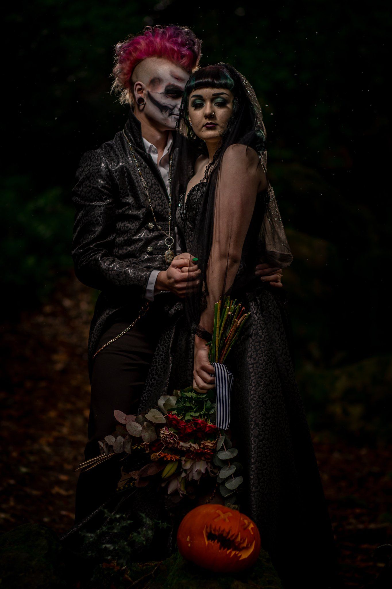 Halloween wedding flowers