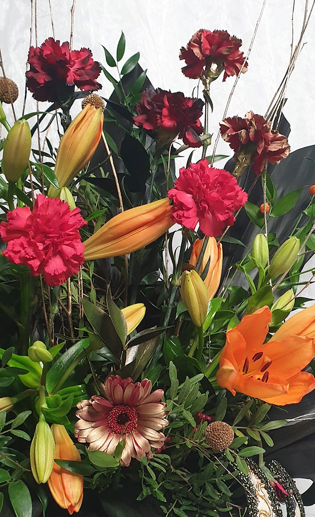 venetian masquerade event flowers