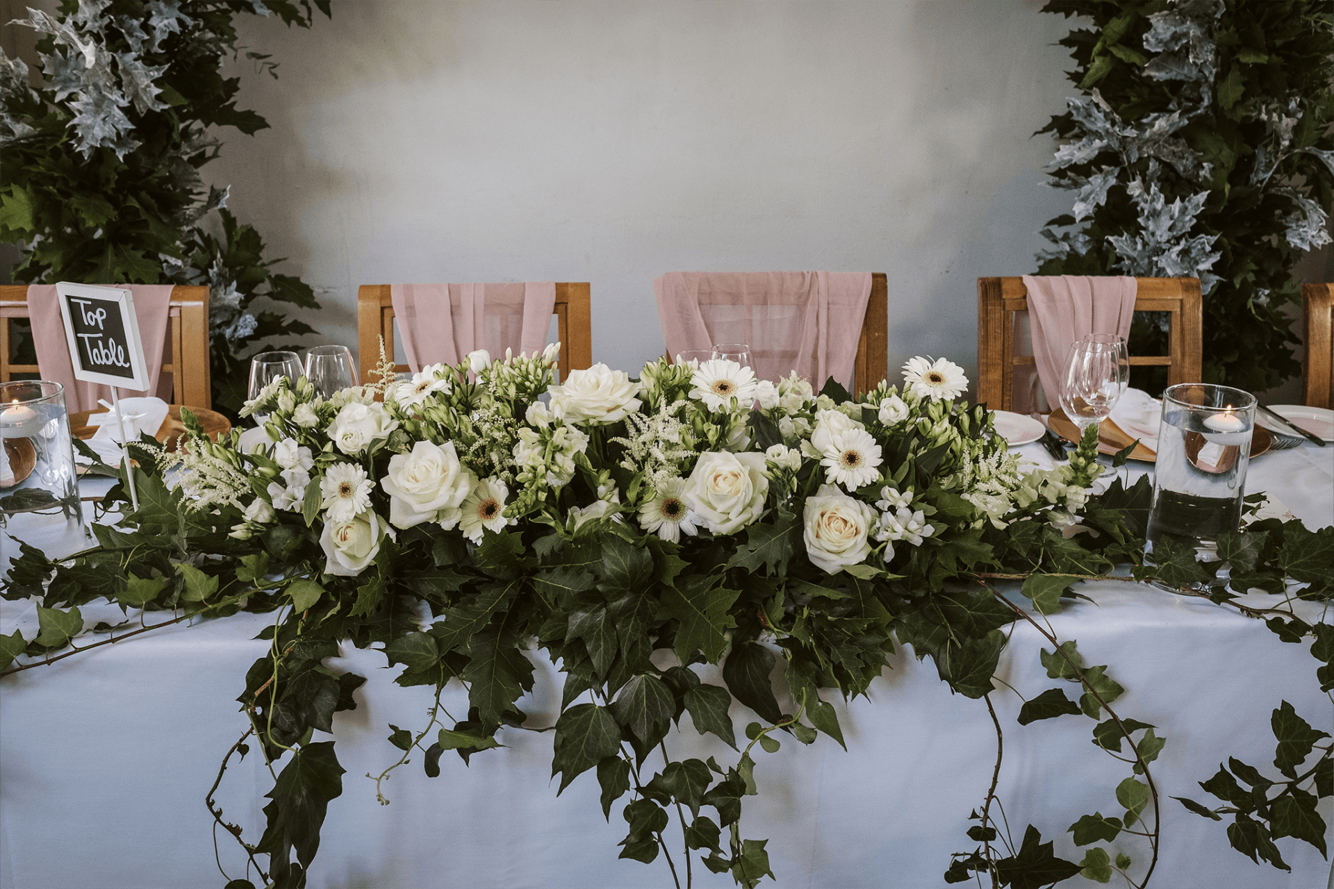 Rustic top table flowers
