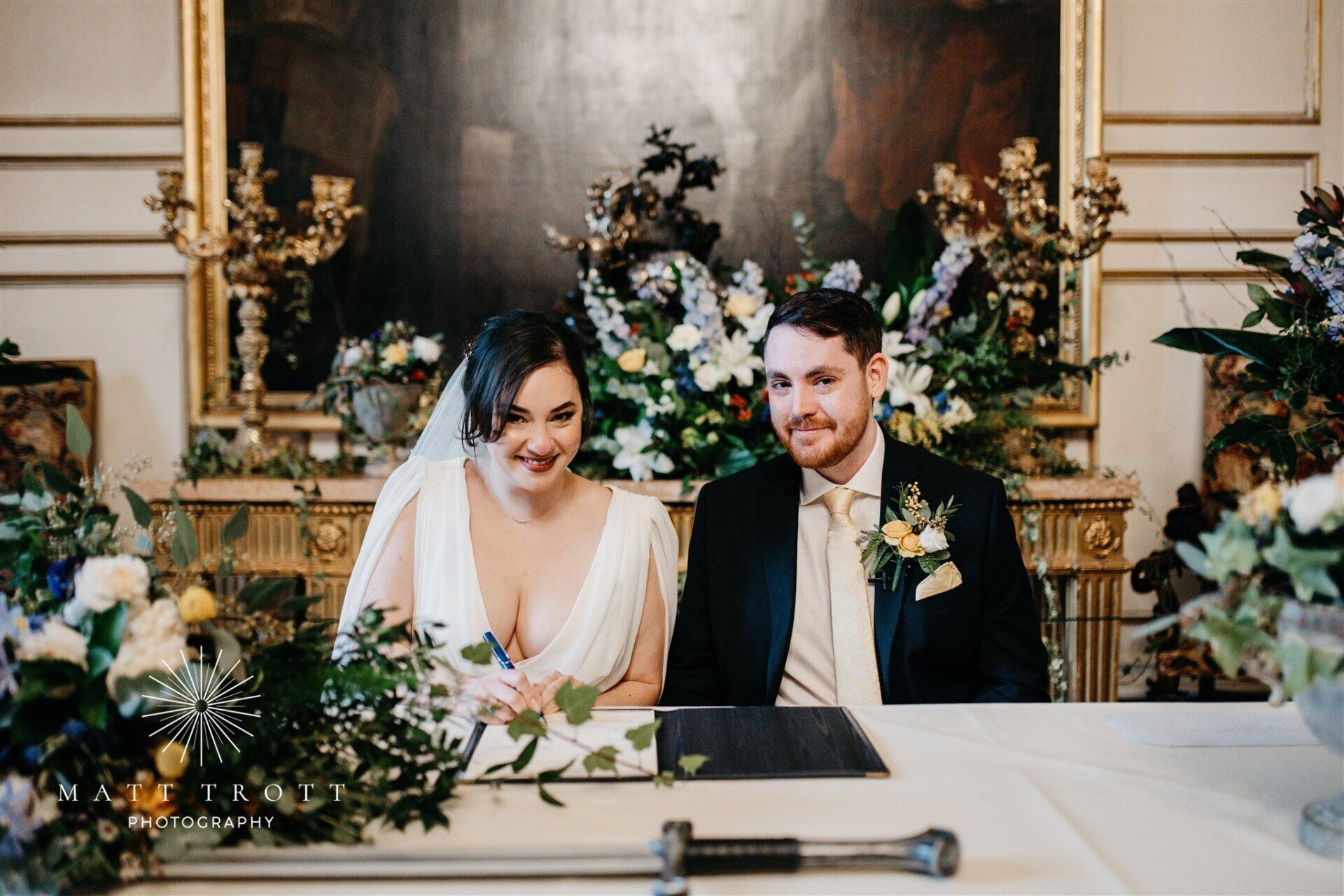 Happy couple wedding flowers