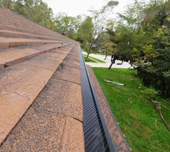 Clean gutter — Brandenburg, KY — Herencia Construction LLC