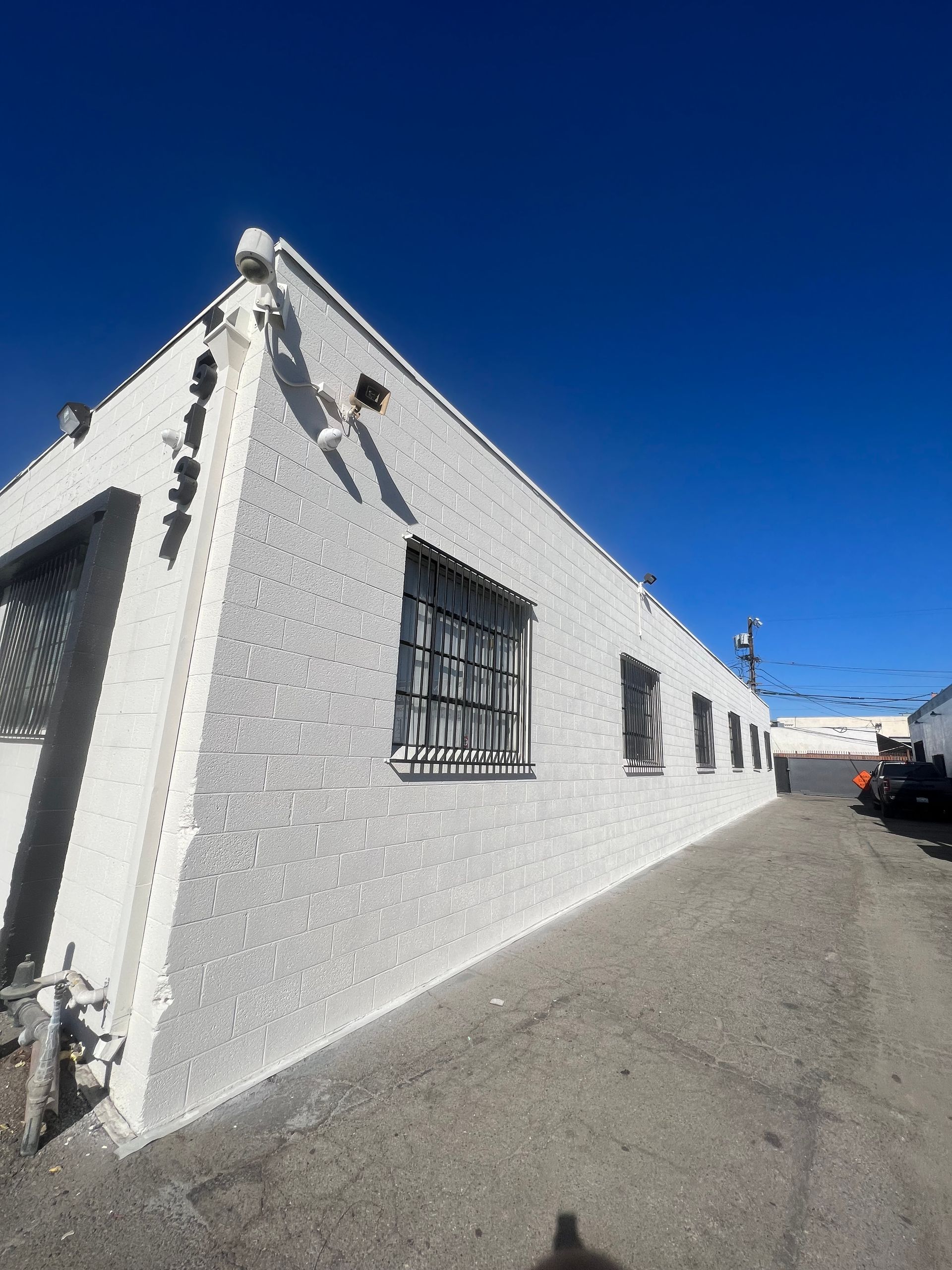 Condor Painting commercial building in San Fernando Valley, expert painting services