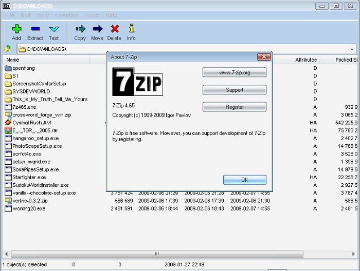 A screenshot of a program called 7 zip, with a dialog box open.