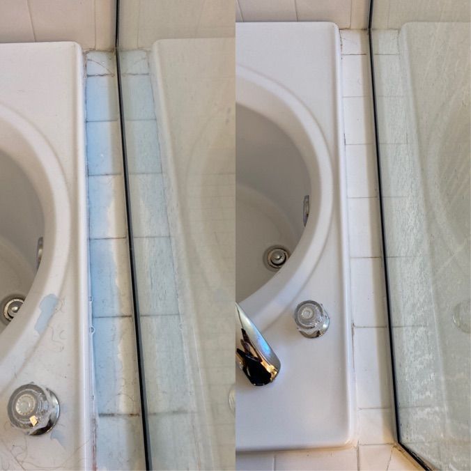 Comparison of a bathtub's before and after cleaning. The left shows blue mold and the right, clean white surfaces.