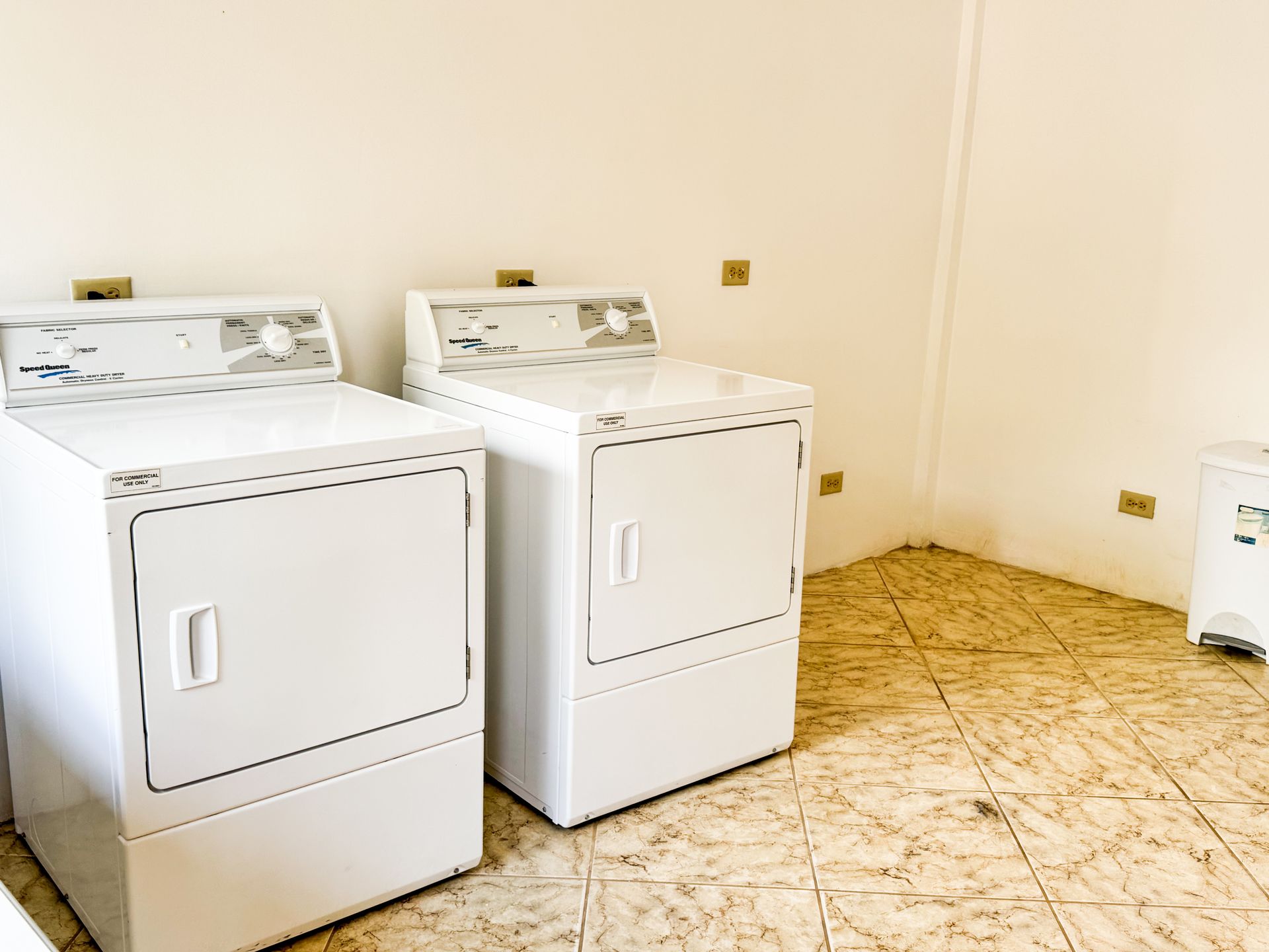 Laundromat Services in Hopkins Village
