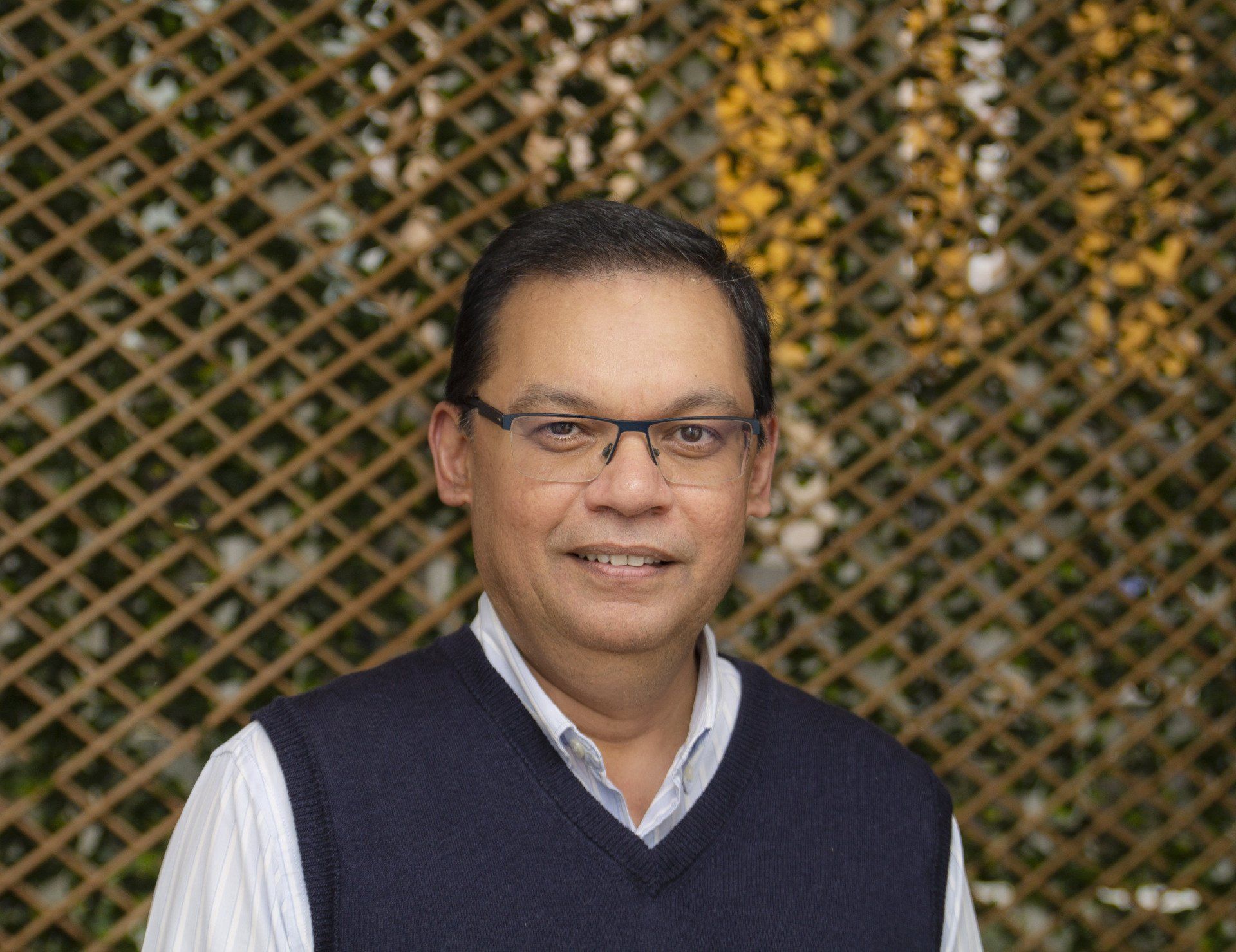 Dr Lakshaman Ellepola