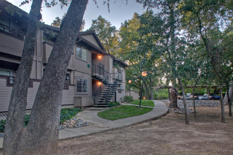 Oak Creek Village