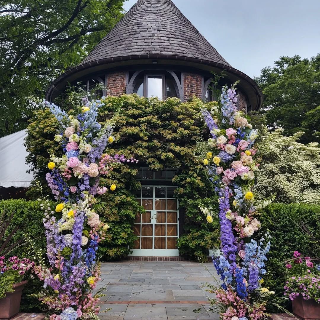 Sweet Peas of Jennersville | West Grove, PA | Wedding florals | Ceremony Floral Arch