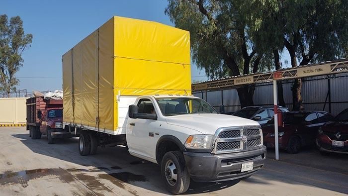 TRANSPORTES Y MUDANZAS URESTI