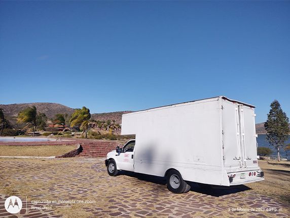 TRANSPORTES Y MUDANZAS URESTI