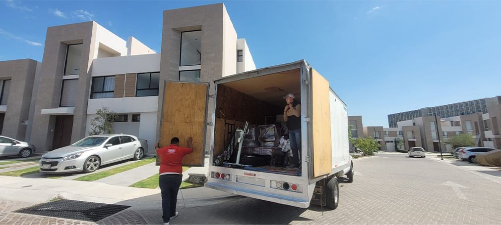 TRANSPORTES Y MUDANZAS URESTI - emplayado