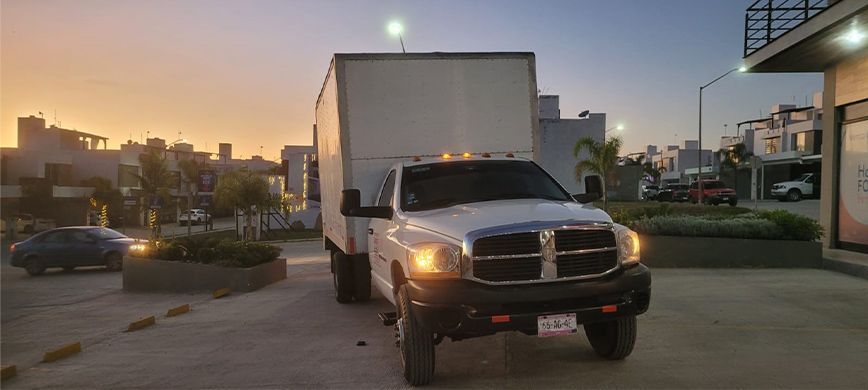 TRANSPORTES Y MUDANZAS URESTI