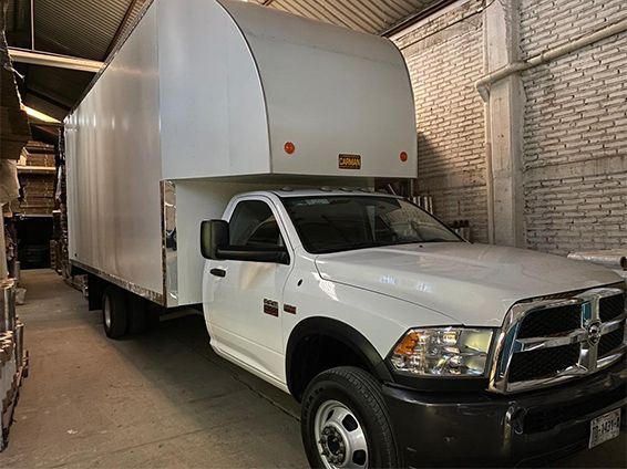 TRANSPORTES Y MUDANZAS URESTI