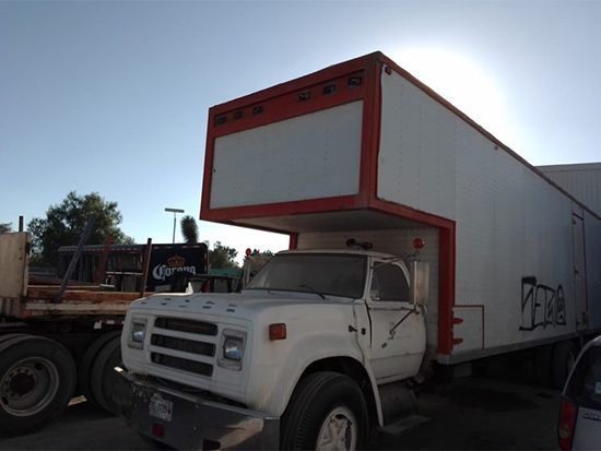TRANSPORTES Y MUDANZAS URESTI