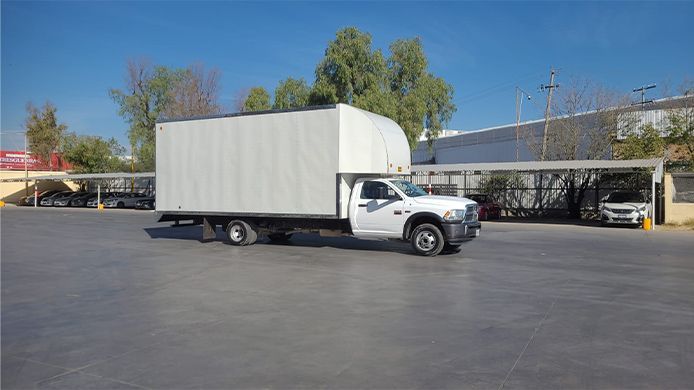 TRANSPORTES Y MUDANZAS URESTI
