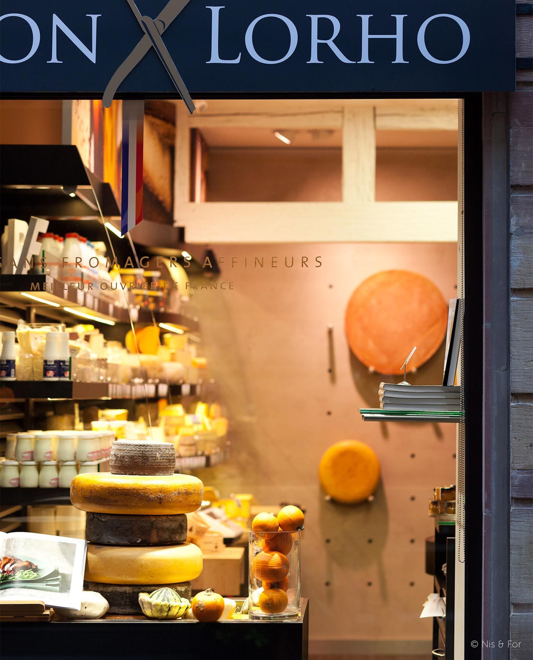 Vitrine fromagerie à Strasbourg MOF FRANCE