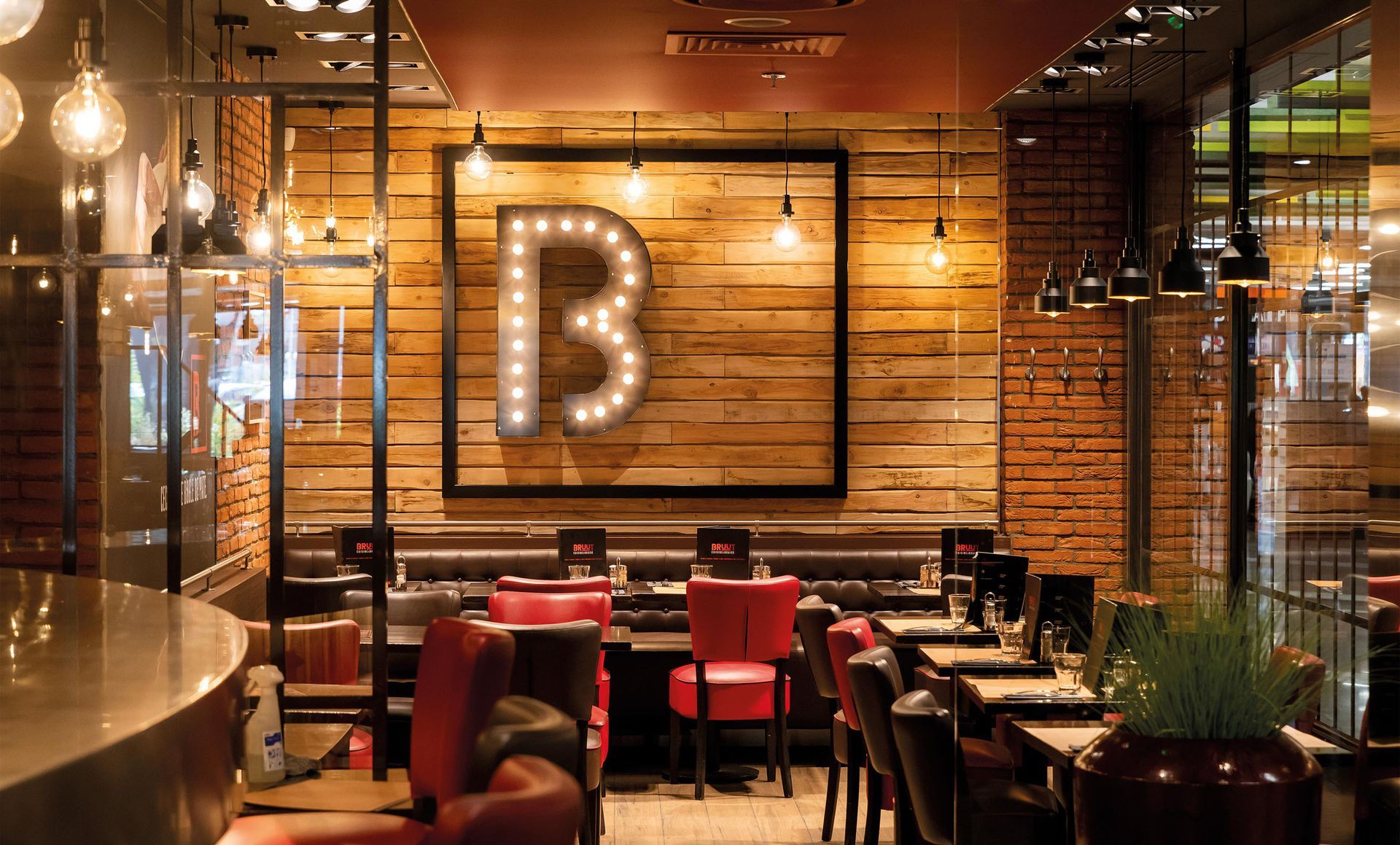 Bruut, wood-fired cuisine