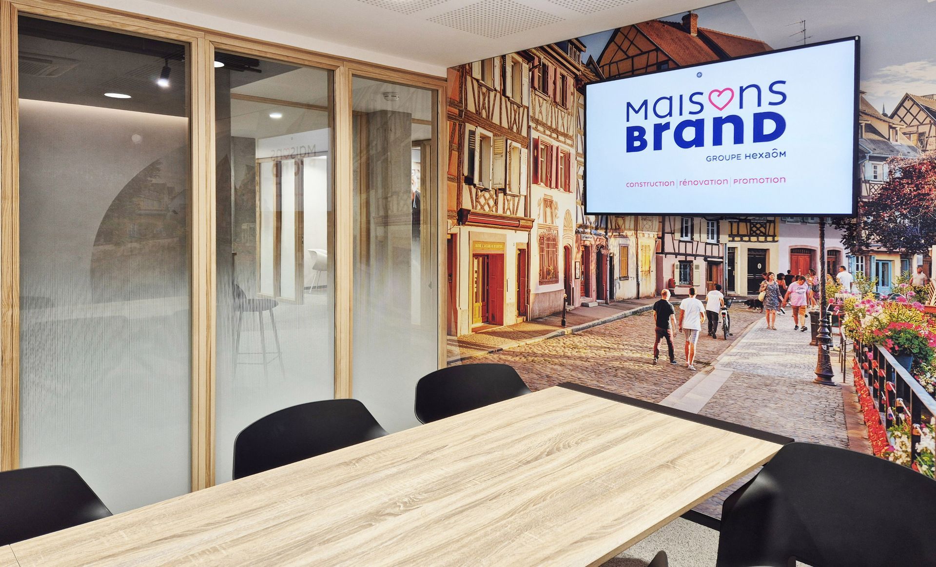 Salle de réunion Maisons Brand