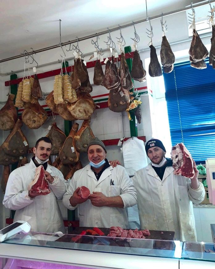Sala interna del ristorante Liberati a Poggio Nativo in atmosfera familiare